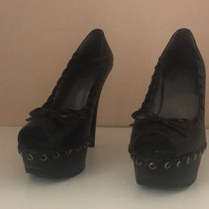 Stuart weitzman black heels